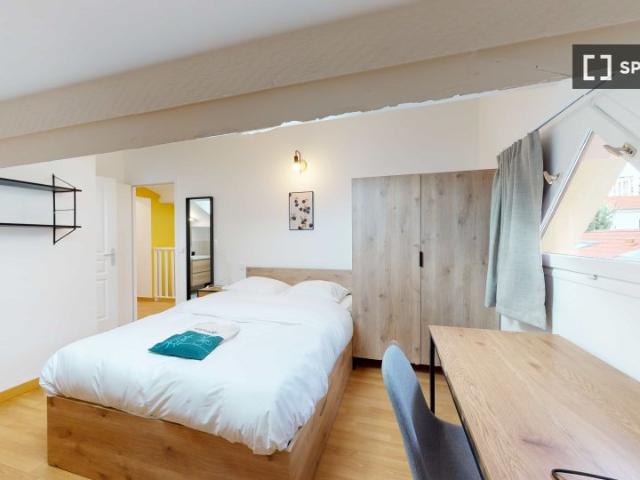 Chambre en colocation à louer dans le centre sud est de Villejuif