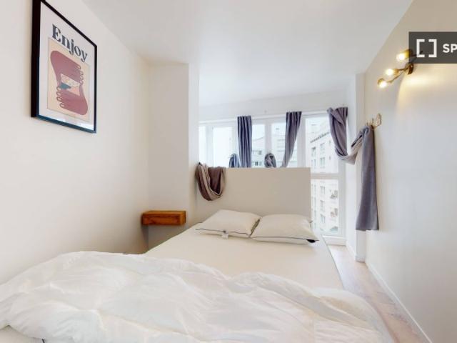 Chambre en colocation à louer dans le Faubourg de l'Arche, Paris