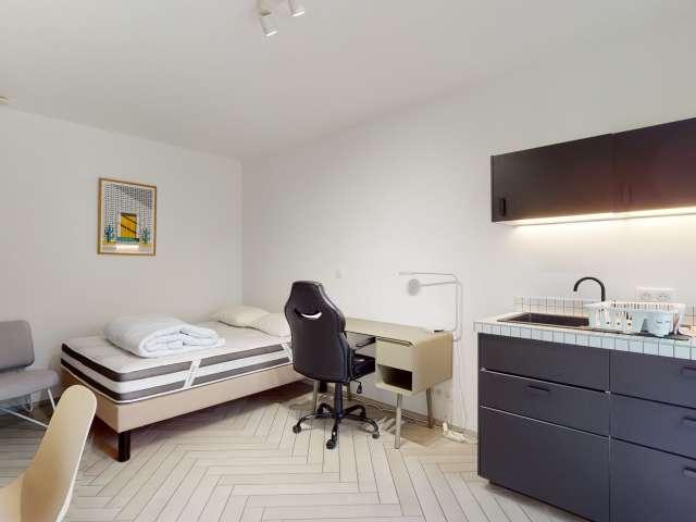 Chambre en colocation à louer, Fontainebleau, Paris