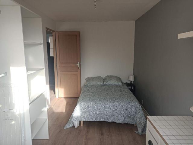 Chambre en colocation avec femme de menage !