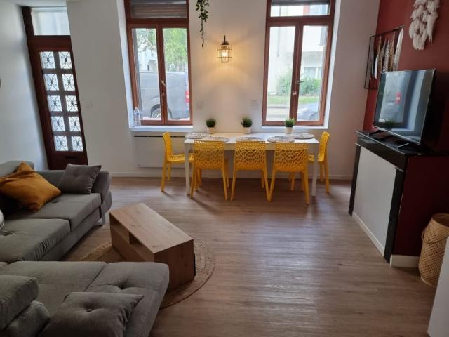 CHAMBRE EN COLOCATION AVEC SDD ET WC PRIVES A 5 MIN A PIED DU LYCEE HENRI MARTIN