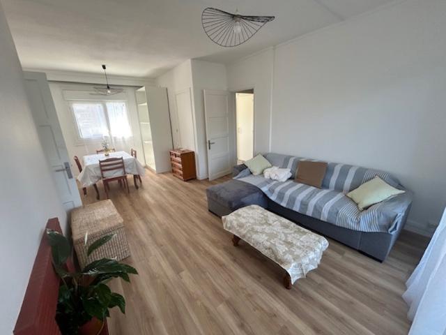 Chambre en colocation dans un appartement 4 pièces MEUBLE
