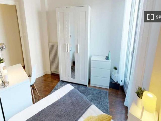 Chambre en colocation dans un appartement de 4 chambres à louer à Toulouse
