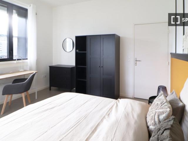 Chambre en colocation dans un appartement de 4 chambres à louer à Paris