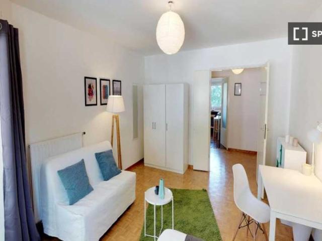 Chambre en colocation dans un appartement de 4 chambres à louer à Lyon