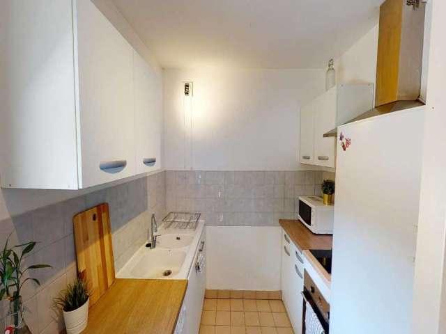 Chambre en colocation dans un appartement de 4 lits à louer à Guillotière, Lyon