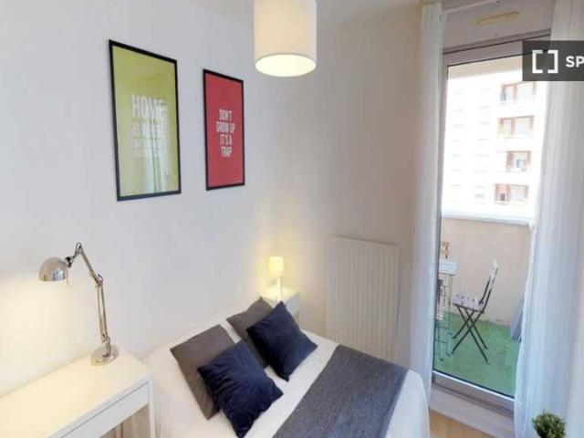 Chambre en colocation dans un appartement de 5 chambres à louer à Brotteaux, Lyon