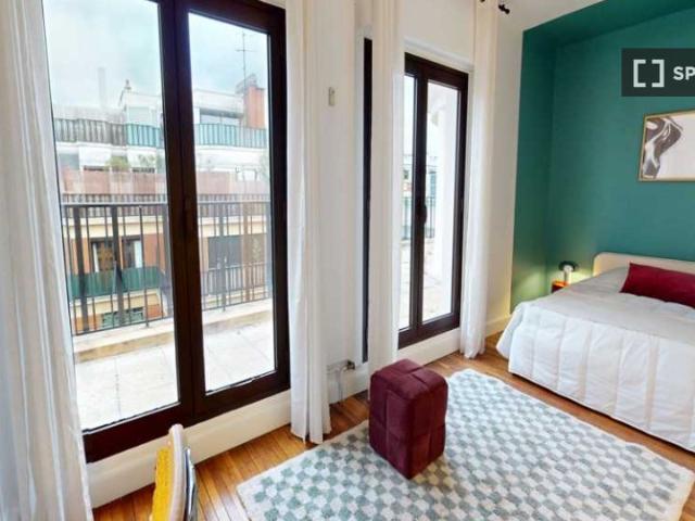 Chambre en colocation dans le Triangle d'Or, à Paris