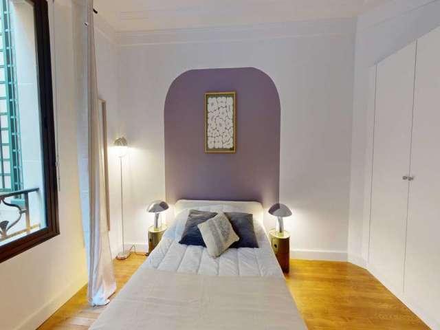 Chambre en colocation dans le Triangle d'Or, à Paris
