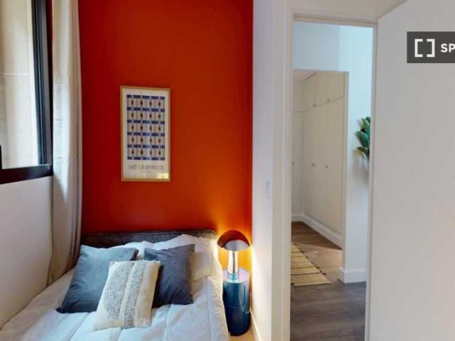 Chambre en colocation dans le Triangle d'Or, Paris