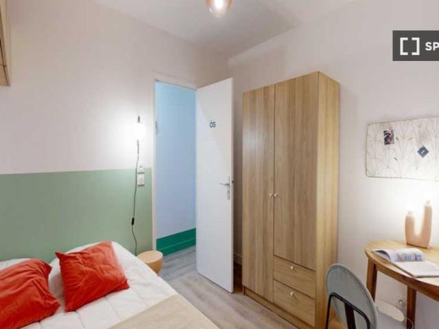 Chambre en colocation, Faubourg Saint Louis, Paris