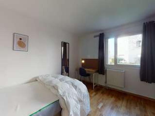 Chambre en colocation, Montigny le Bretonneux