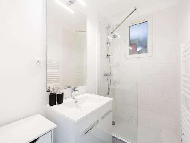 CHAMBRE EN COLOCATION Rue du Lieutenant Marty Location Appartement saint sebastien sur loire: 66.38 m2