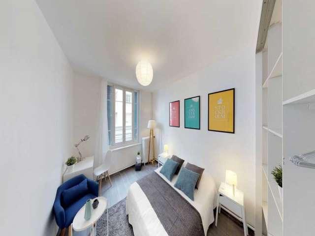 Chambre dans un appartement partagé de 4 chambres à Lyon