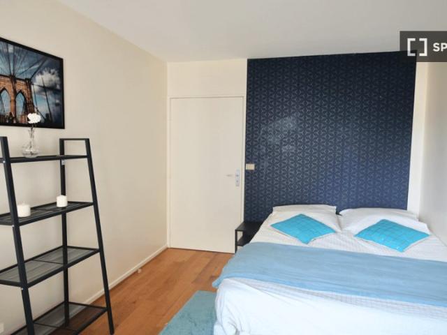 Chambre en colocation T4 à louer, Léon Blum, Paris