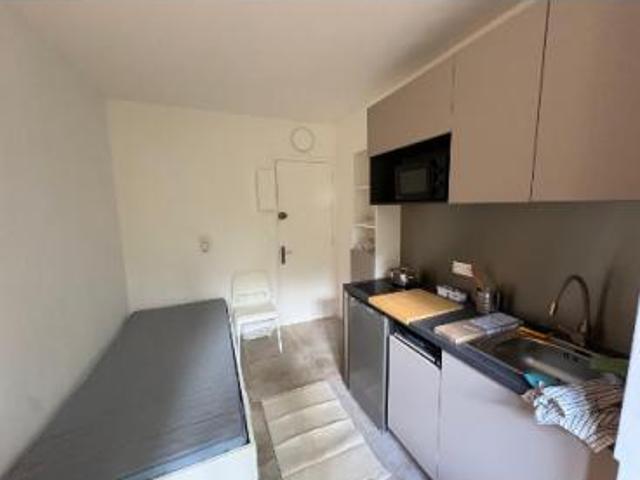 Chambre entièrement rénovée et meublée à Fontenay sous