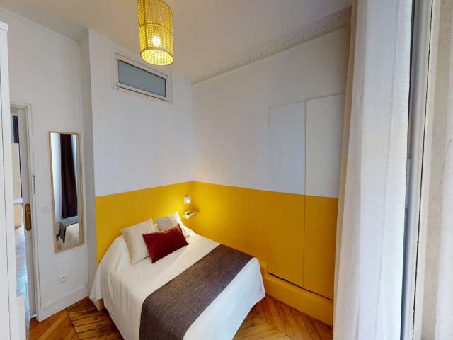 Chambre à Paris Boulevard Magenta, Porte Saint Martin