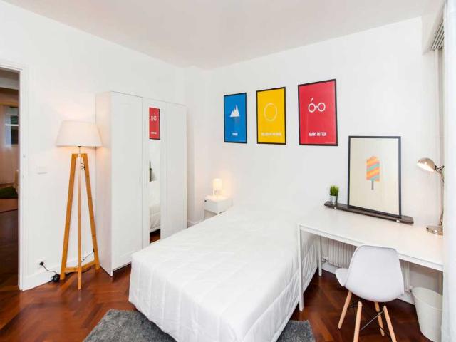 Chambre in Paris Rue Guersant