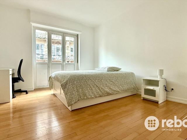 Chambre individuelle meublée en colocation, idéalement située en plein centre de Strasbourg – rue du Vieux Marché aux Vins