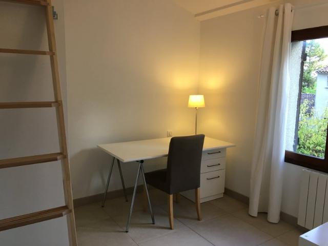 Chambre individuelle meublée 12 m2, Hôpitaux Mtp