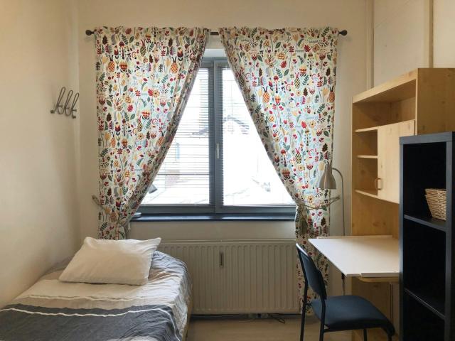 Chambre partagée à louer à Brussels, Boulevard Anspach