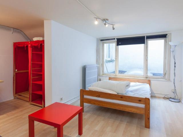 Chambre partagée à louer à Ixelles, Rue du Trône