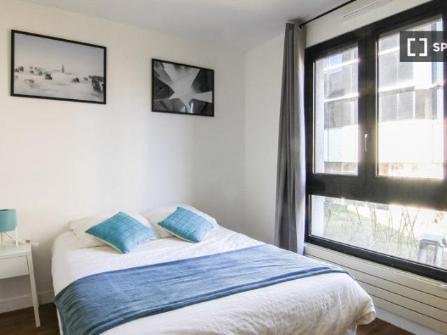 Chambre partagée dans un appartement de 5 chambres à louer à Plaine Gare, Paris