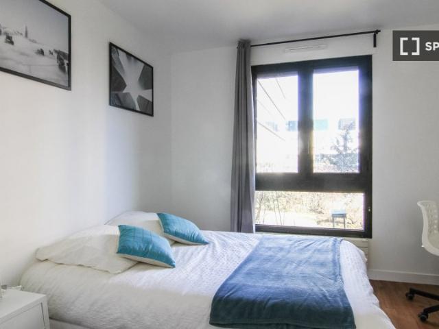 Chambre partagée dans un appartement de 5 chambres à louer à Plaine Gare, Paris