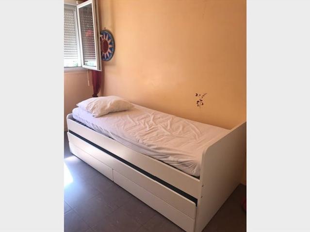 CHAMBRE POUR ETUDIANTE CHEZ PARTICULIER
