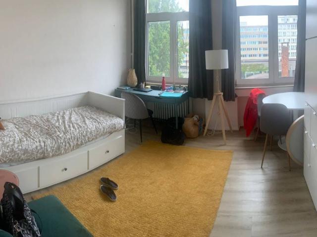 Chambre privée à louer à Ixelles, Avenue de la Couronne