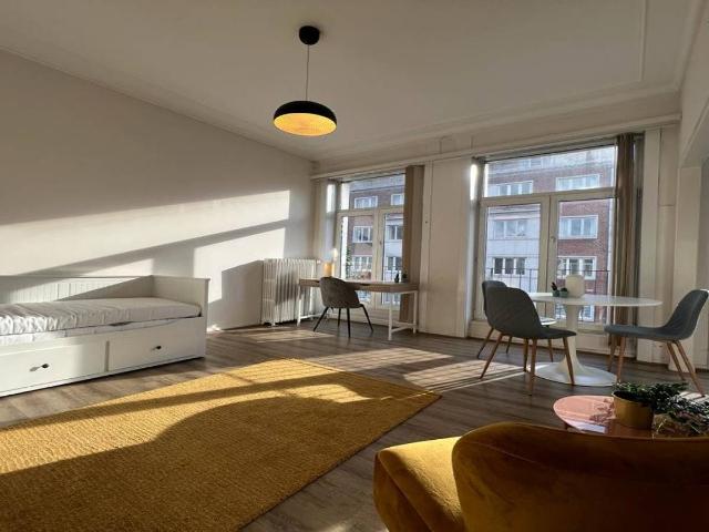 Chambre privée à louer à Ixelles, Avenue de la Couronne