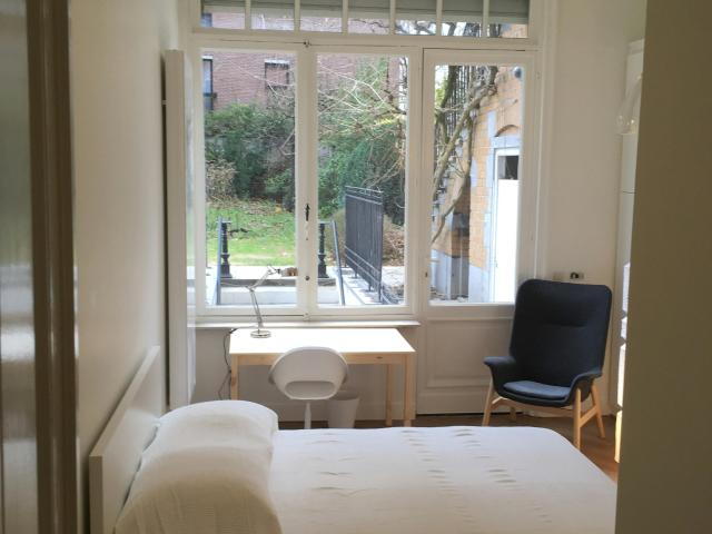 Chambre privée à louer à Ixelles, Rue Caroly