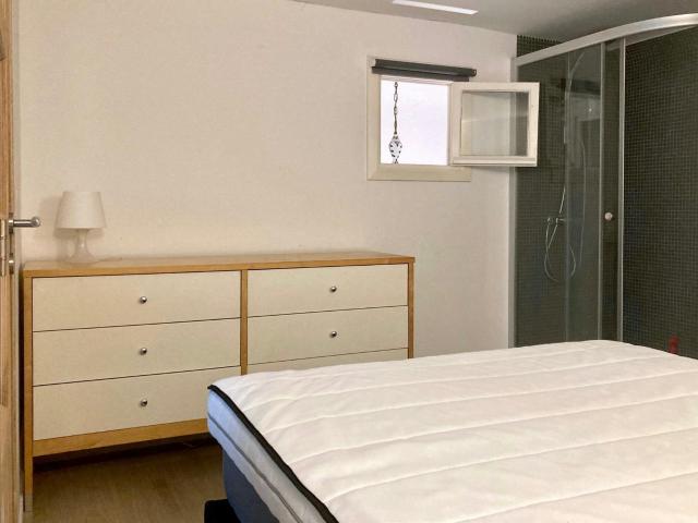 Chambre privée à louer à Ixelles, Rue du Trône