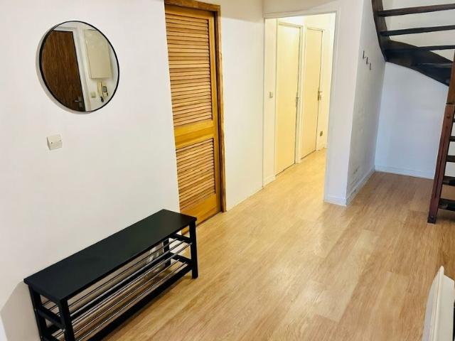 Chambre privée dans colocation duplex 116m² centre