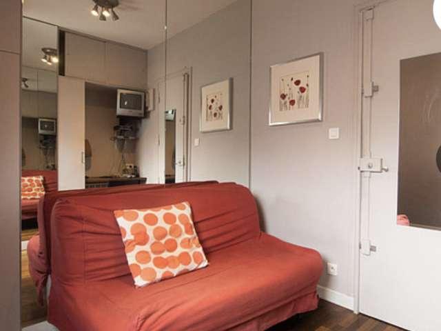 Chambre Studio Boulevard De Courcelles, Paris