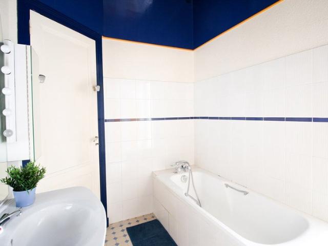 Chambre spacieuse et chaleureuse – 14m²