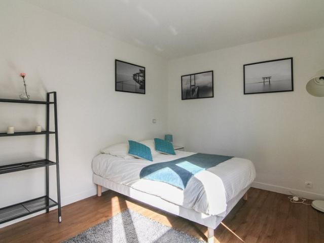 Chambre spacieuse et chaleureuse – 15m²