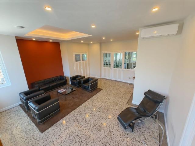 Chambre 14m2 maison Art Déco 300m2 a 6mn Paris !
