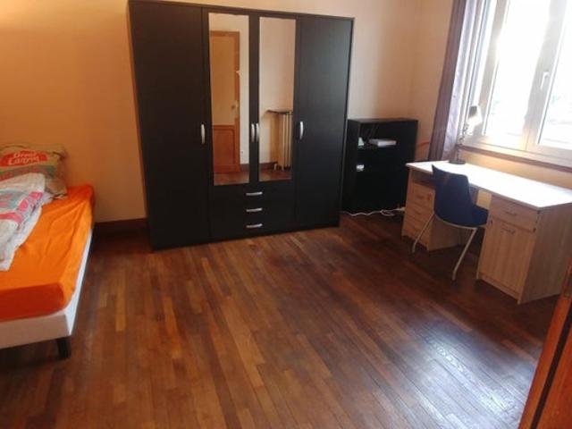 Chambre meublée coloc – Pavillon jardin – Stains