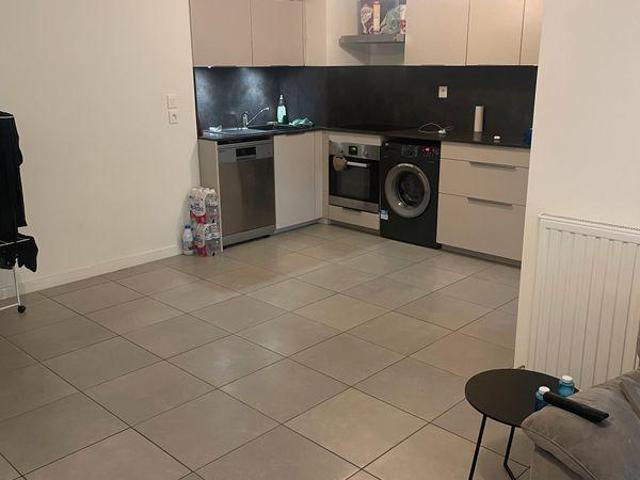 Chambre 12m² chez l'habitant dans appart 70m²