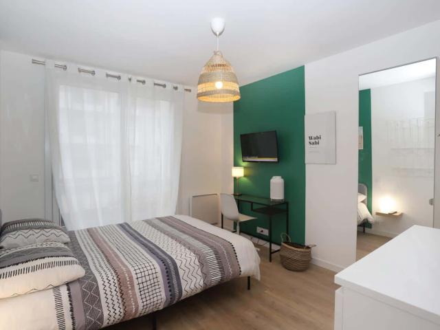 Chambre 1 LONGCHAMP F