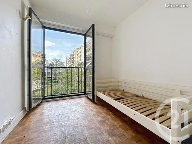 Chambre 1 pièce 10 m²