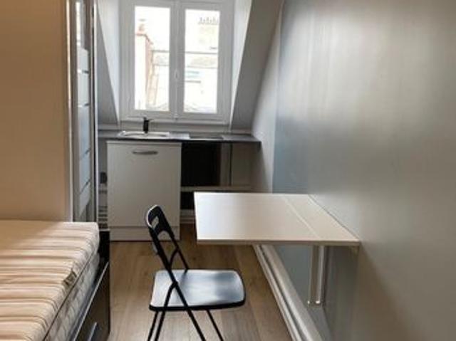 Chambre 1 pièce 8 m²