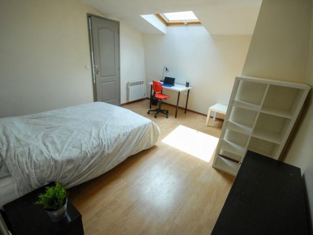 CHAMBRE 5