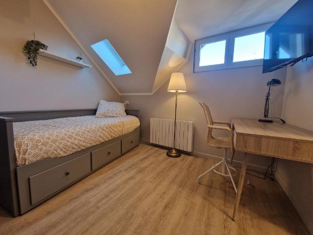 Chambres 18 m2 Rue du Champ de mars