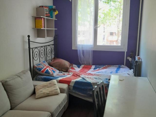 CHAMBRES A LOUER POUR ETUDIANTE CHEZ L'HABITANT
