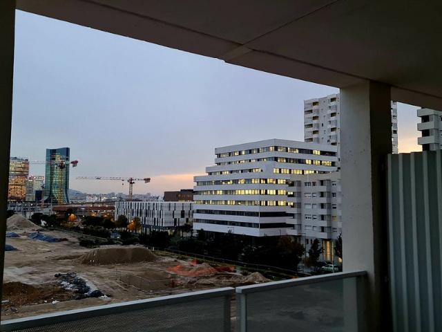 Chambres dans un appartement standing