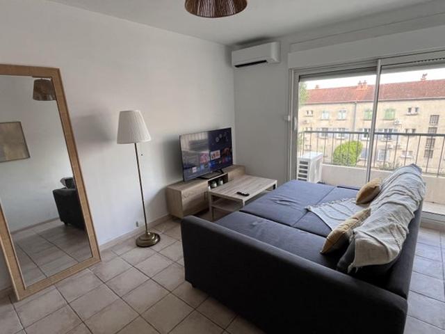 Chambres meublées en colocation, bail individuel