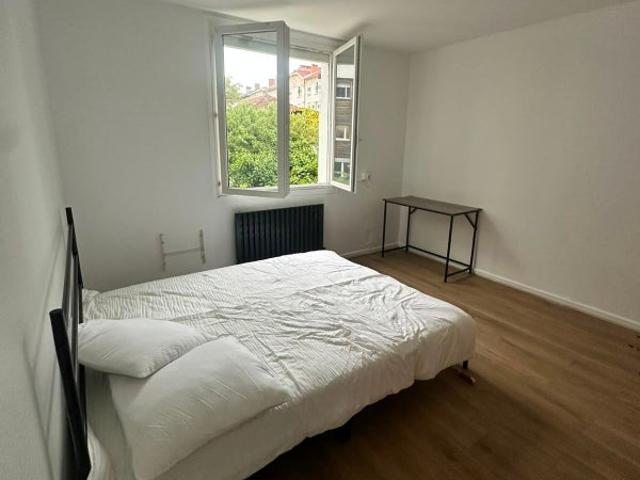 Chambres meublées en colocation dans villa