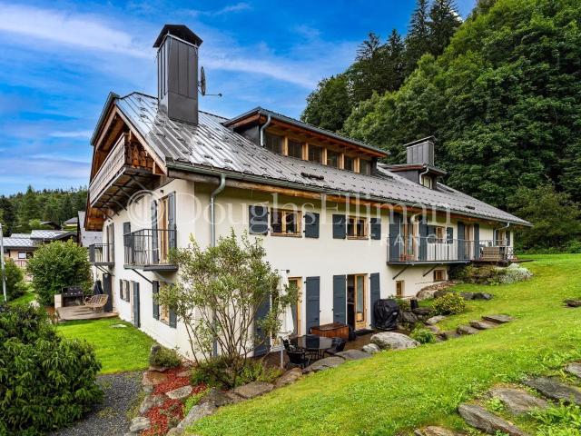 CHAMONIX Un appartement moderne et lumineux avec terrasse privée